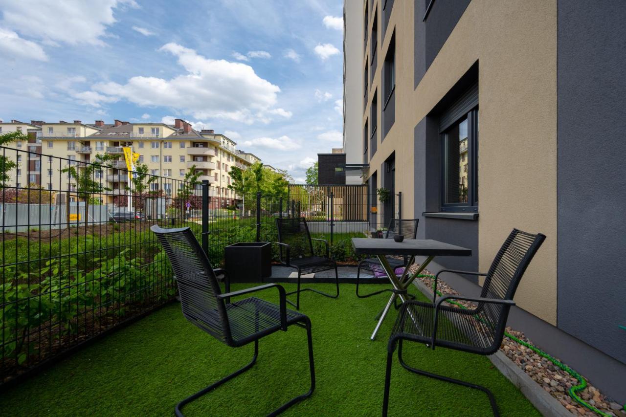 Miedziana 6 & 18 Apartment With Free Garage Wroclaw By Renters Ngoại thất bức ảnh