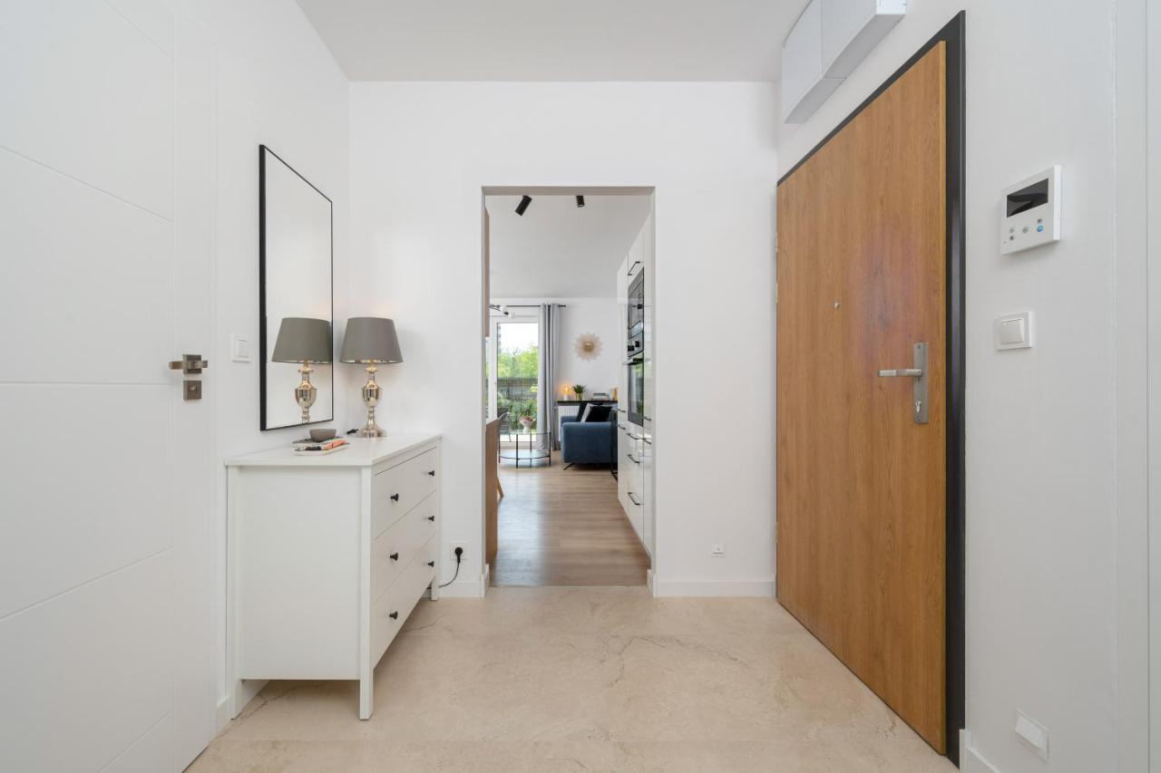 Miedziana 6 & 18 Apartment With Free Garage Wroclaw By Renters Ngoại thất bức ảnh