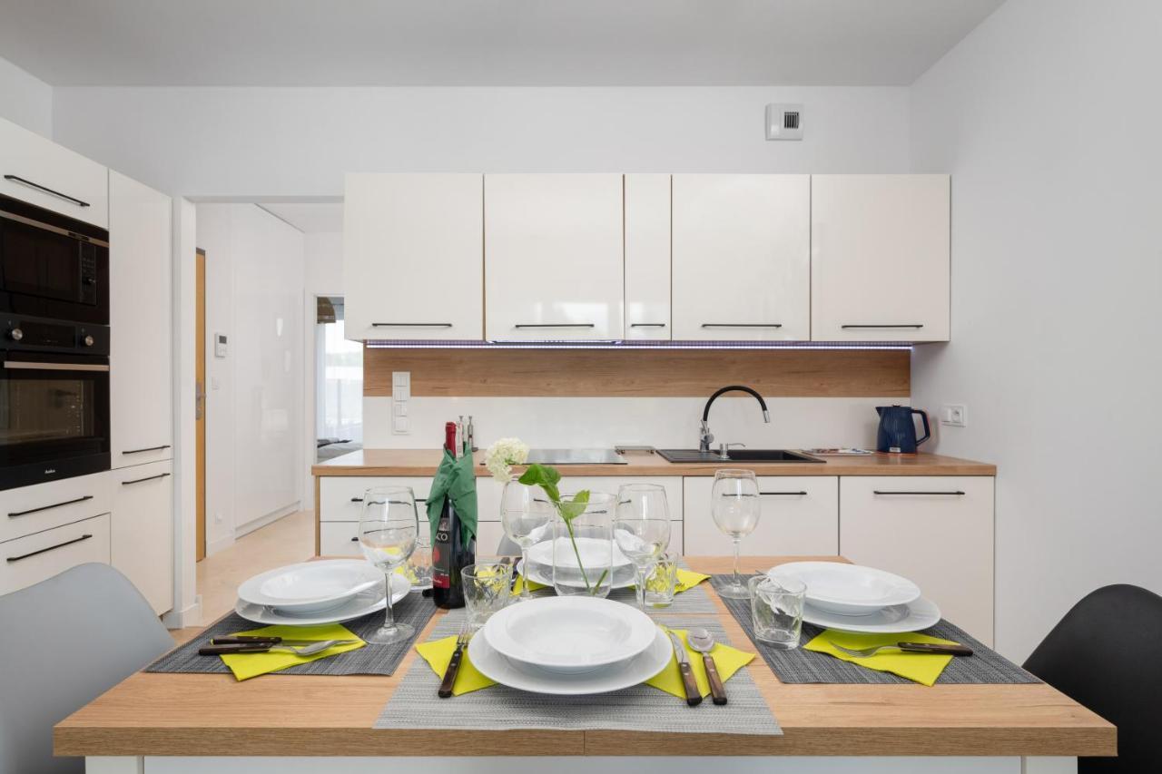 Miedziana 6 & 18 Apartment With Free Garage Wroclaw By Renters Ngoại thất bức ảnh
