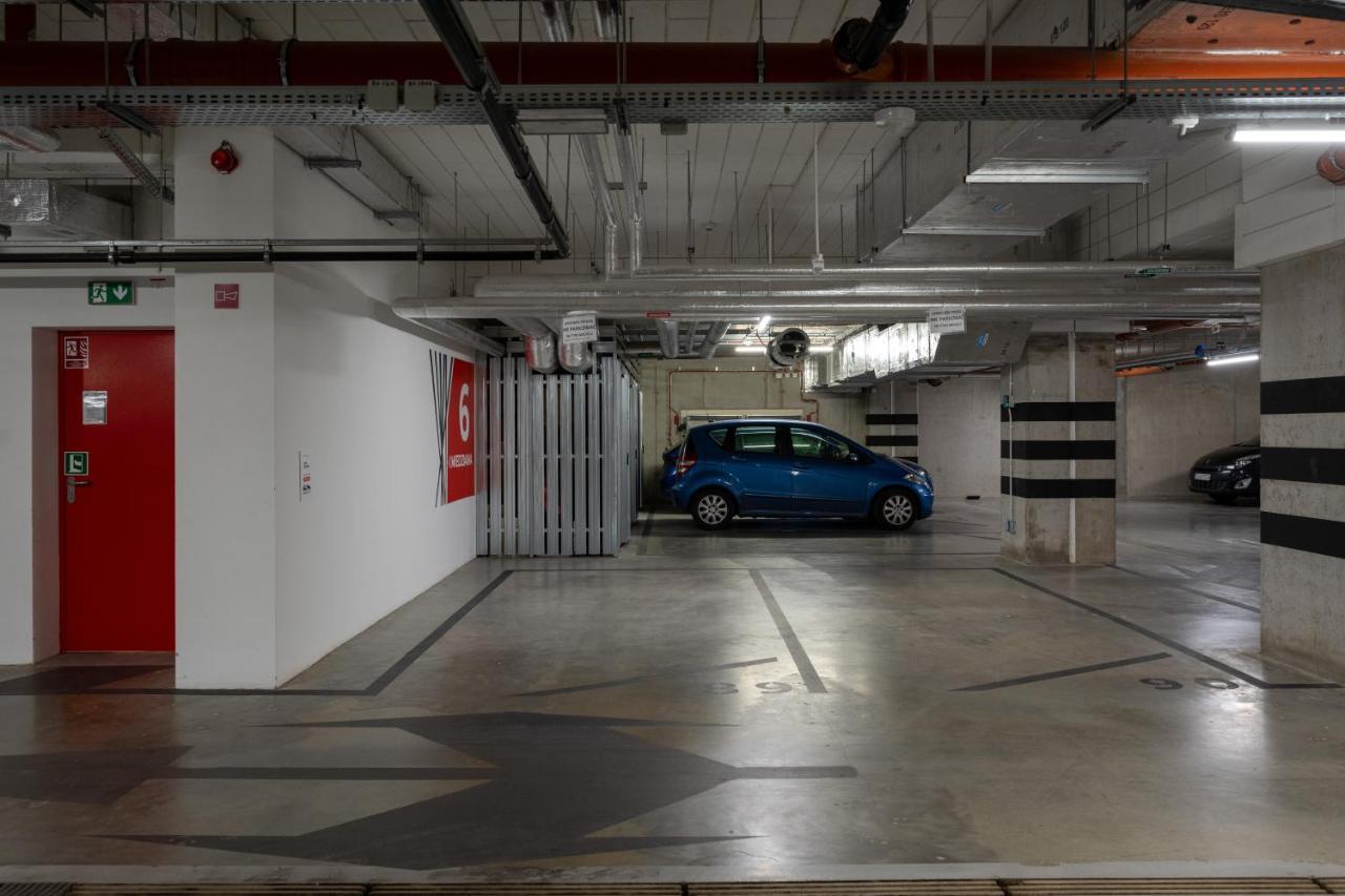 Miedziana 6 & 18 Apartment With Free Garage Wroclaw By Renters Ngoại thất bức ảnh