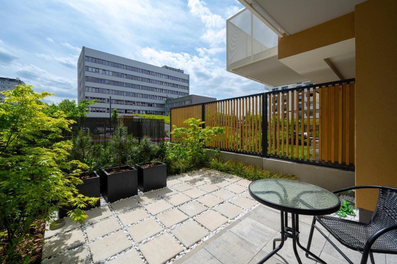 Miedziana 6 & 18 Apartment With Free Garage Wroclaw By Renters Ngoại thất bức ảnh