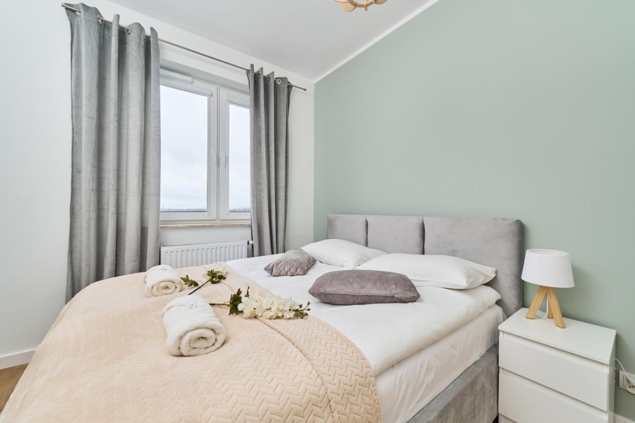 Miedziana 6 & 18 Apartment With Free Garage Wroclaw By Renters Ngoại thất bức ảnh