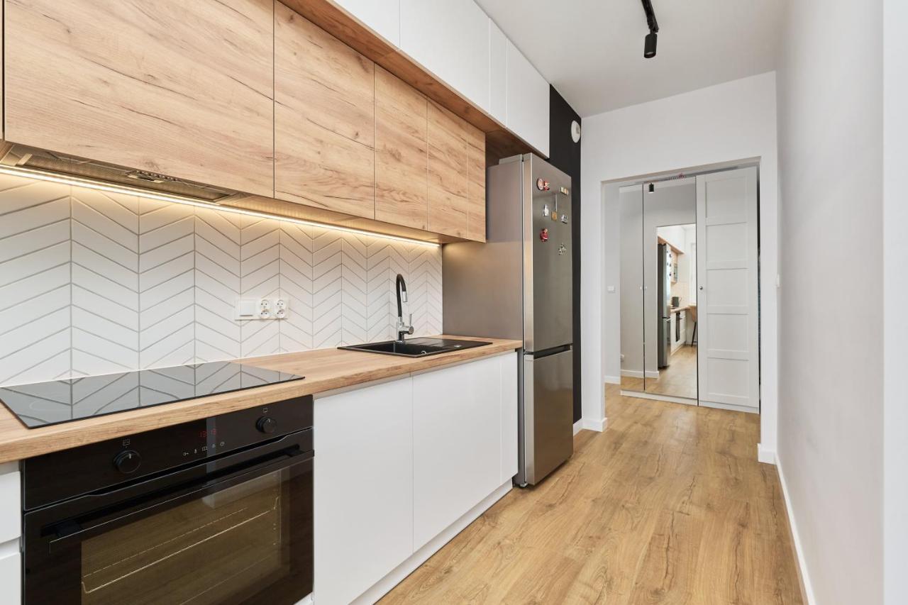 Miedziana 6 & 18 Apartment With Free Garage Wroclaw By Renters Ngoại thất bức ảnh