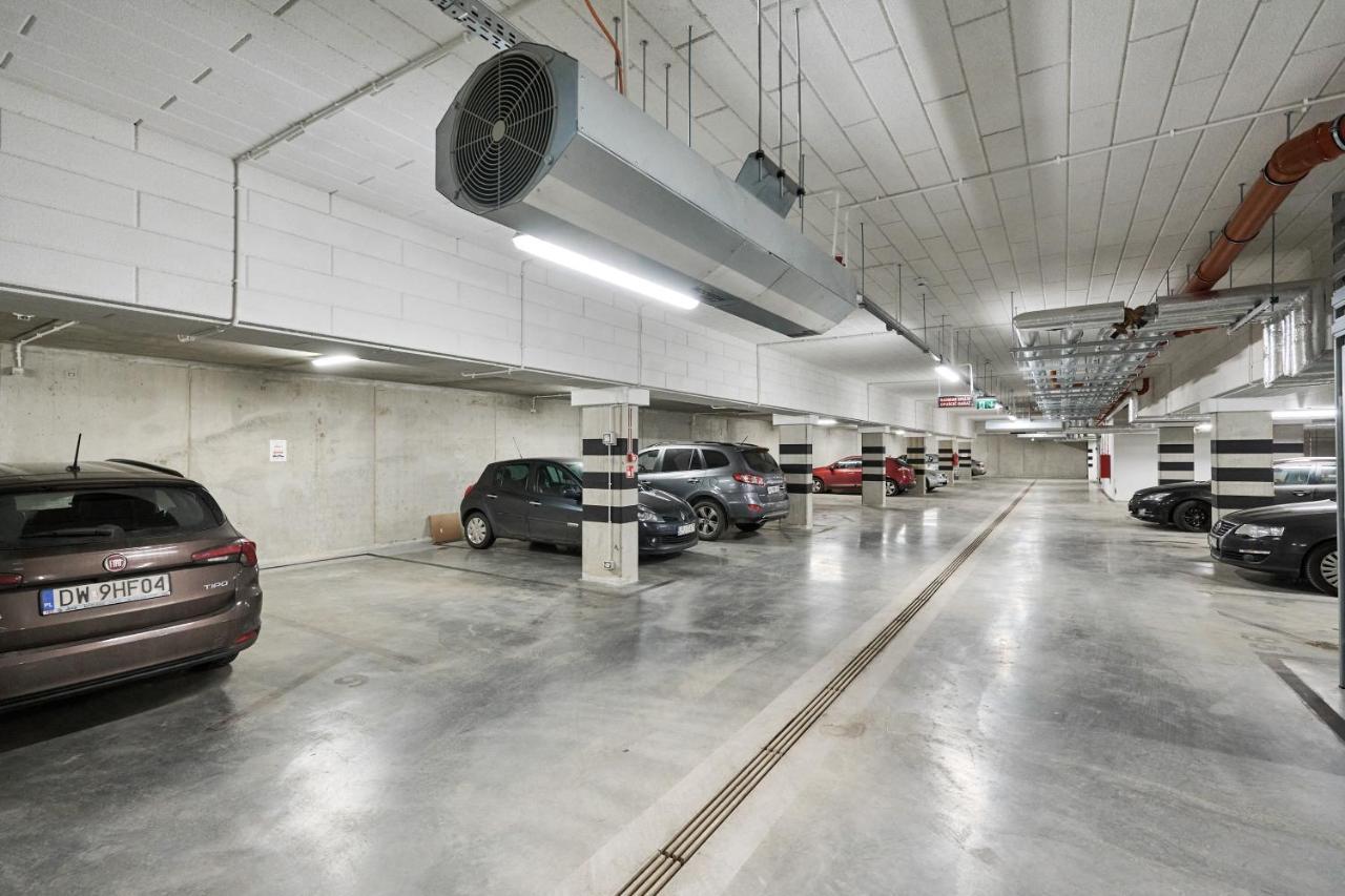 Miedziana 6 & 18 Apartment With Free Garage Wroclaw By Renters Ngoại thất bức ảnh